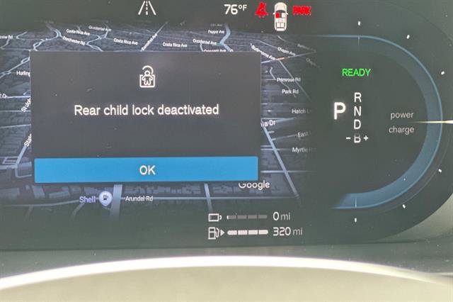 Certified 2023 Volvo XC90 T8 Plus image 31