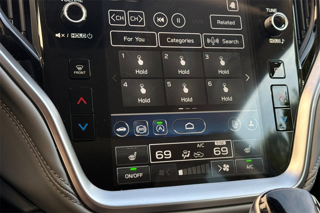 Used 2025 Subaru Outback Premium w/ Popular Package #1A image 20