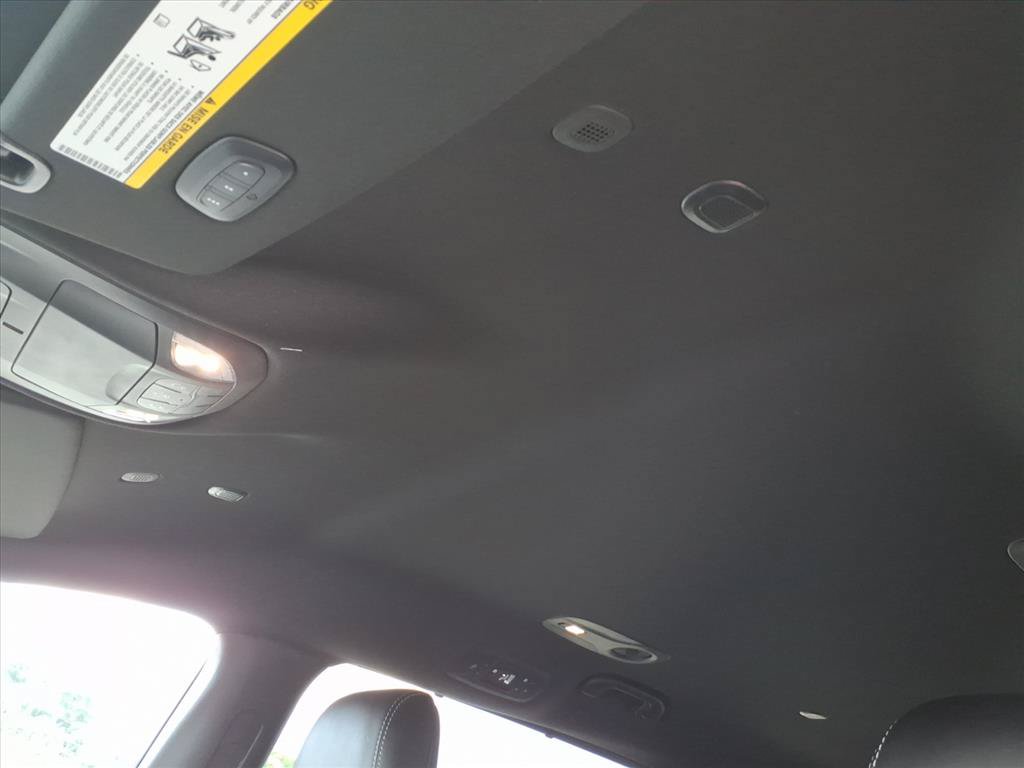 New 2027 Chrysler Pacifica Select AWD/4WD image 21