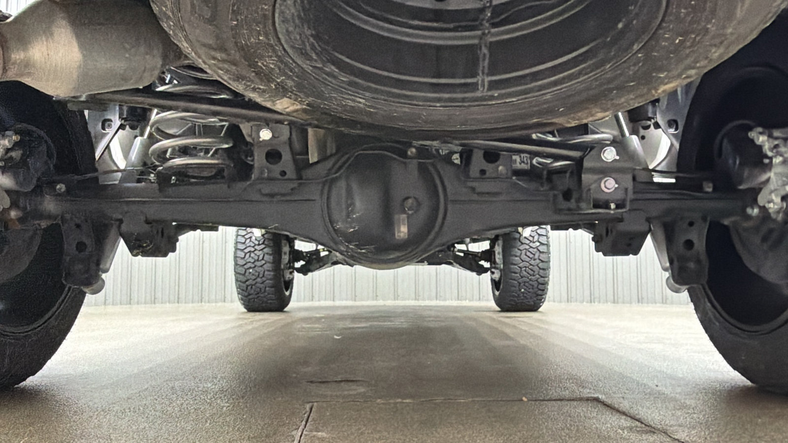 Used 2026 Toyota Tundra Limited AWD/4WD image 14