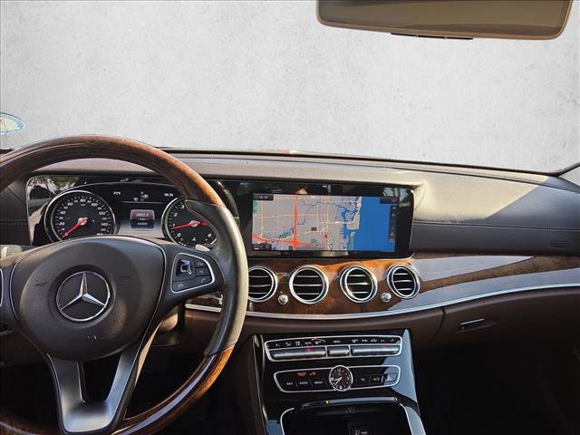 Used 2017 Mercedes-Benz E 300 image 10