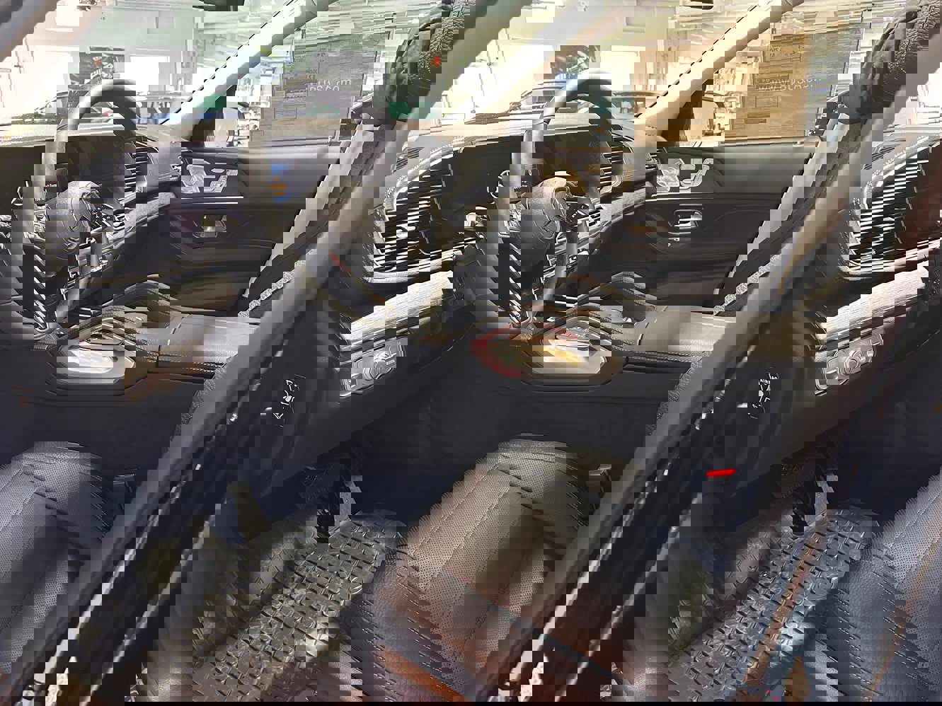 New 2025 Mercedes-Benz GLS 450 4MATIC image 7