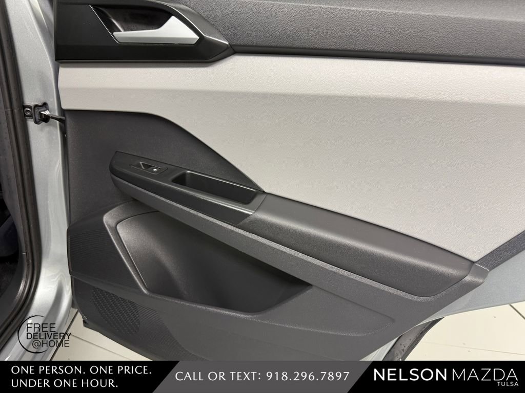 Used 2022 Volkswagen Taos SE image 39