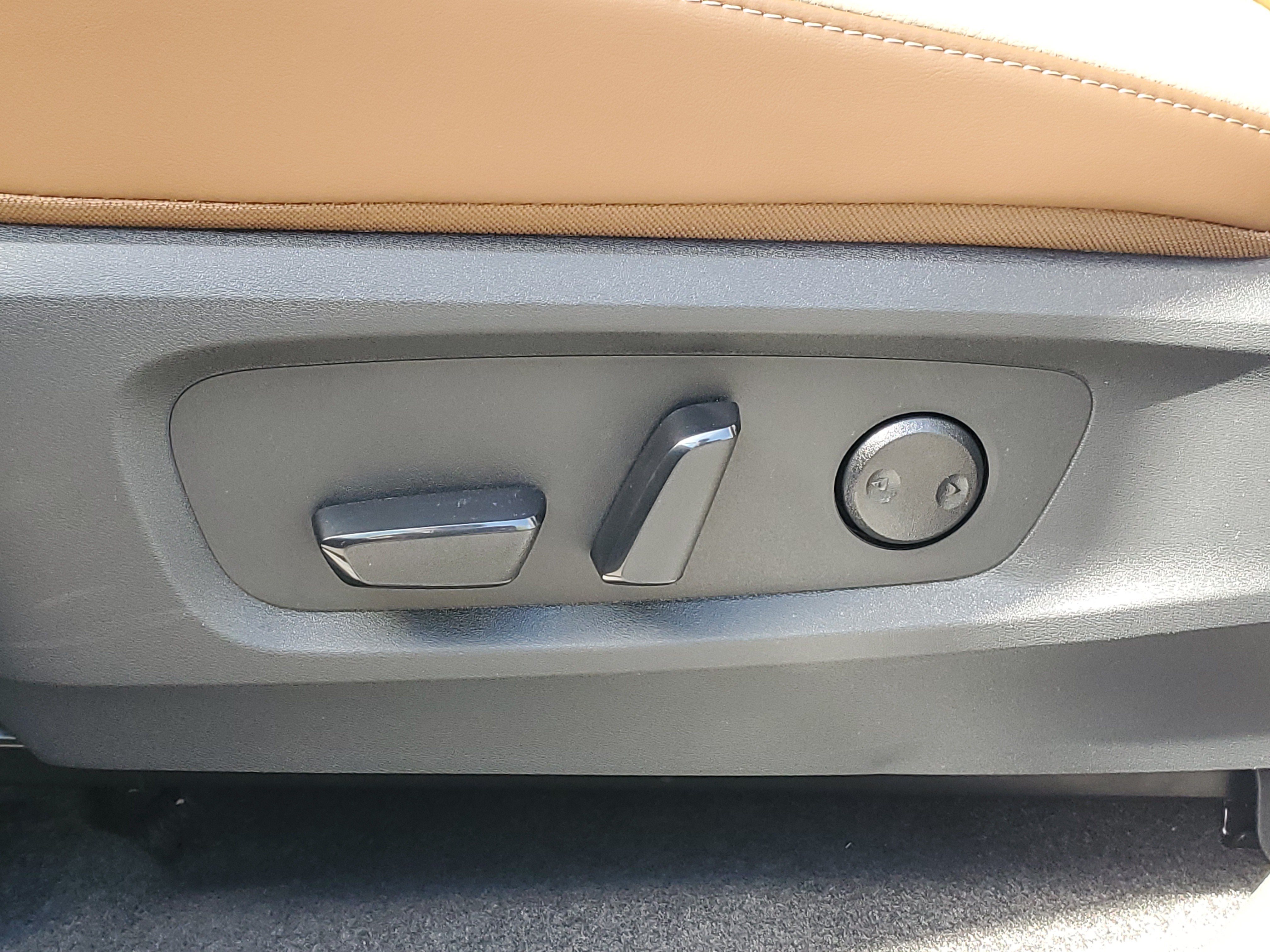New 2026 Nissan Pathfinder Platinum AWD/4WD image 6