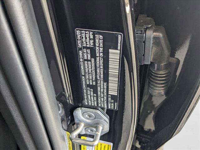 New 2025 Volvo EX30 Plus w/ Protection Package Premier image 17