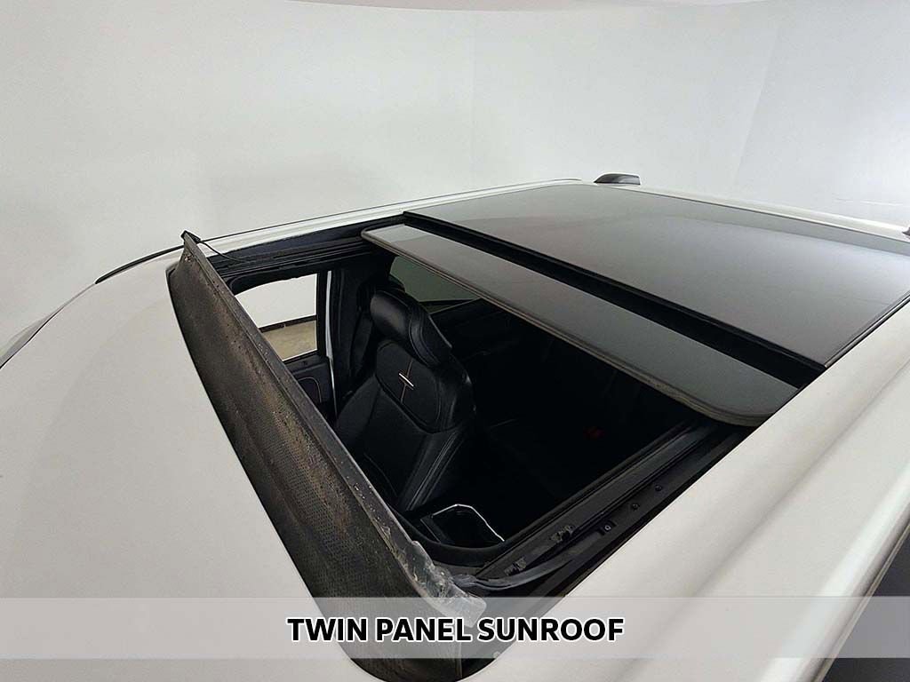 Used 2024 Ford F350 Platinum image 4