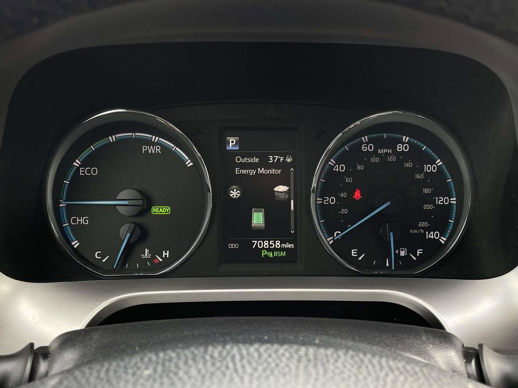 Used 2017 Toyota RAV4 Limited image 14