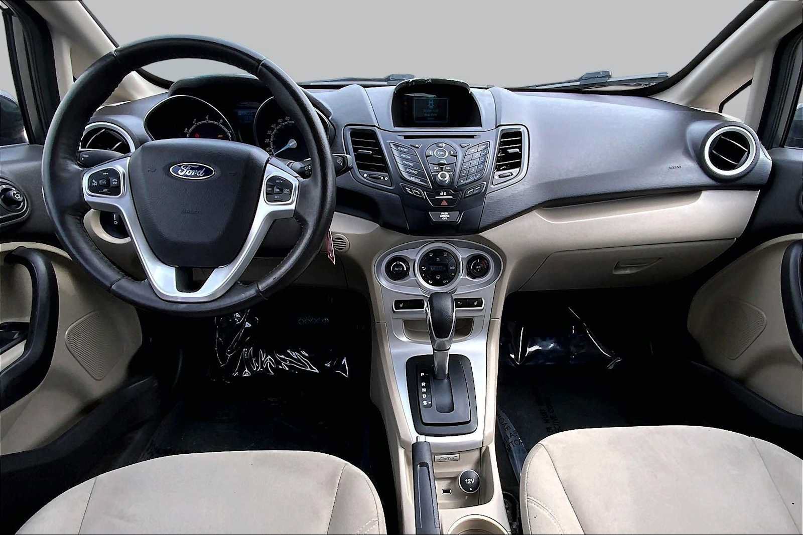 Used 2016 Ford Fiesta SE w/ Cold Weather Package FWD image 15