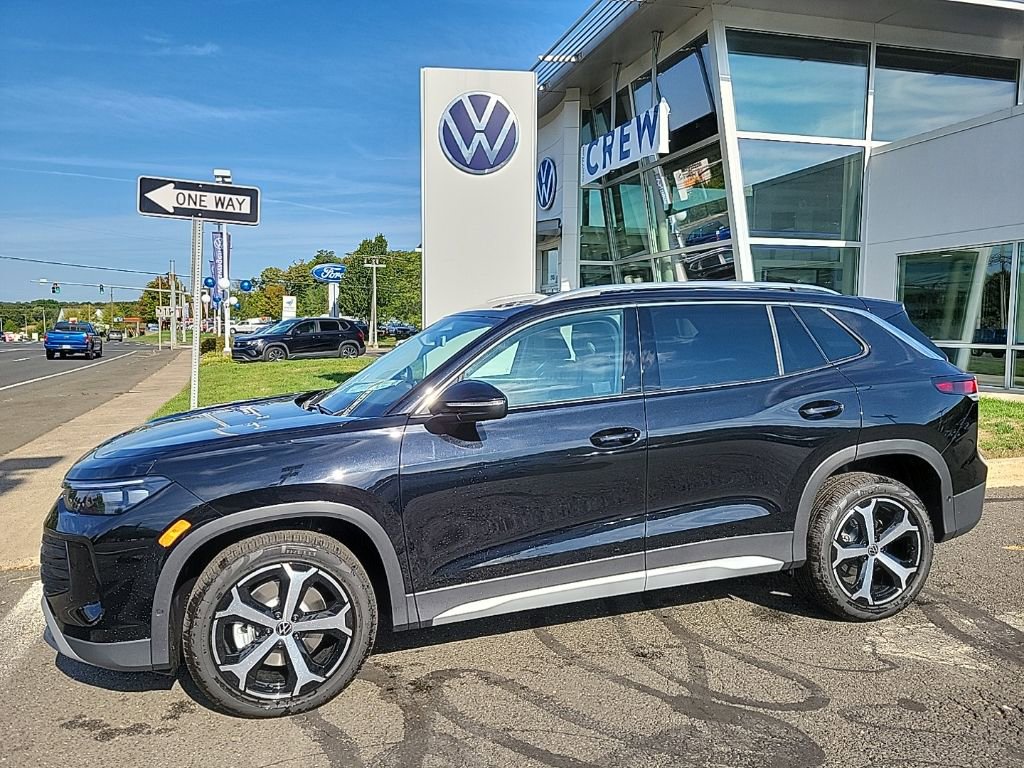 New 2025 Volkswagen Tiguan SE