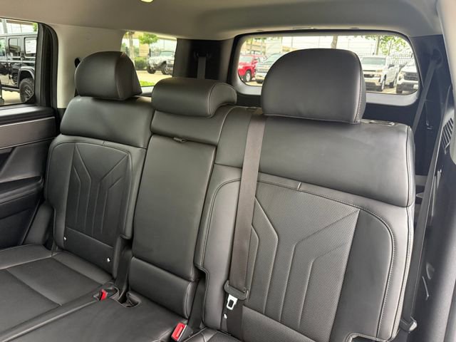Used 2024 Hyundai Santa Fe SEL FWD image 27