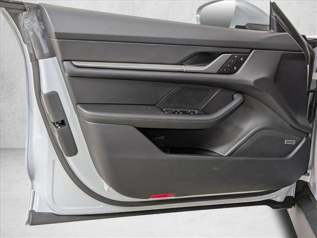 New 2026 Porsche Taycan image 13