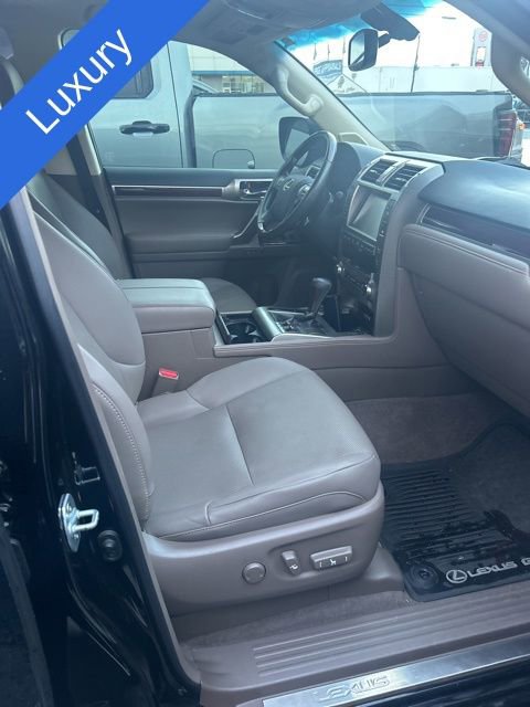Used 2019 Lexus GX 460 image 6