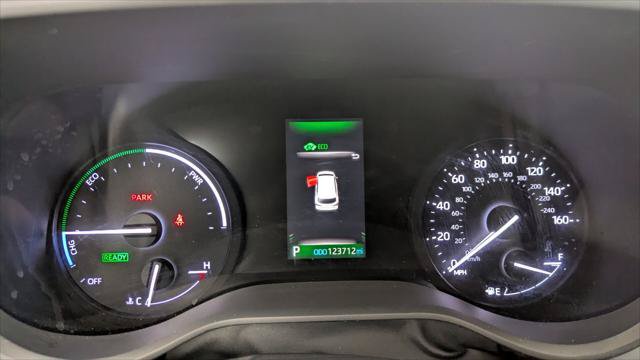Used 2023 Toyota Sienna LE FWD image 27