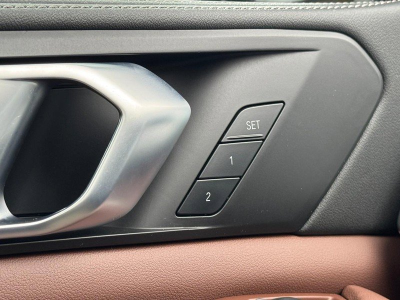 Used 2024 BMW X5 xDrive40i w/ M Sport Package image 16