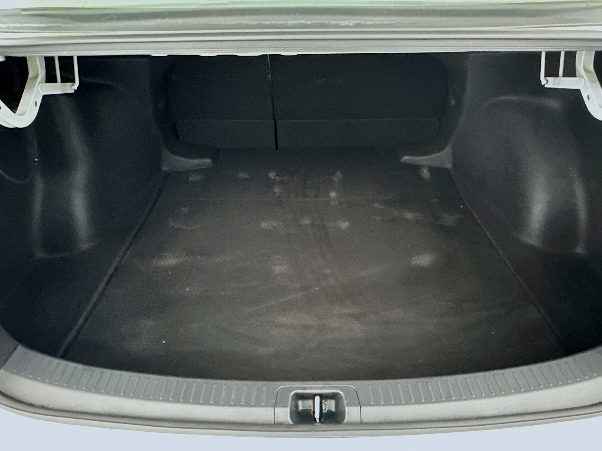 Used 2023 Toyota Corolla LE image 30