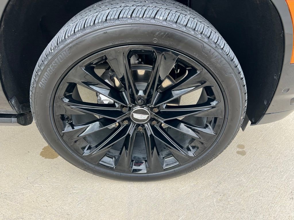 Used 2025 Cadillac Escalade Sport Platinum w/ LPO, ONYX Package image 28