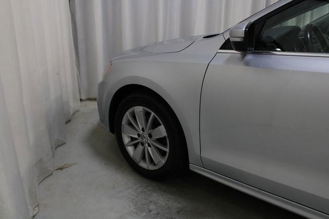 Used 2015 Volkswagen Jetta TDI SE FWD image 28