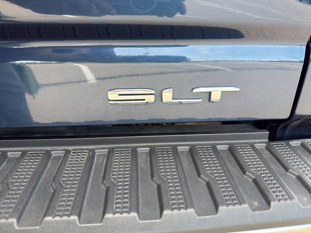 Used 2023 GMC Sierra 2500 SLT w/ SLT Convenience Package image 15