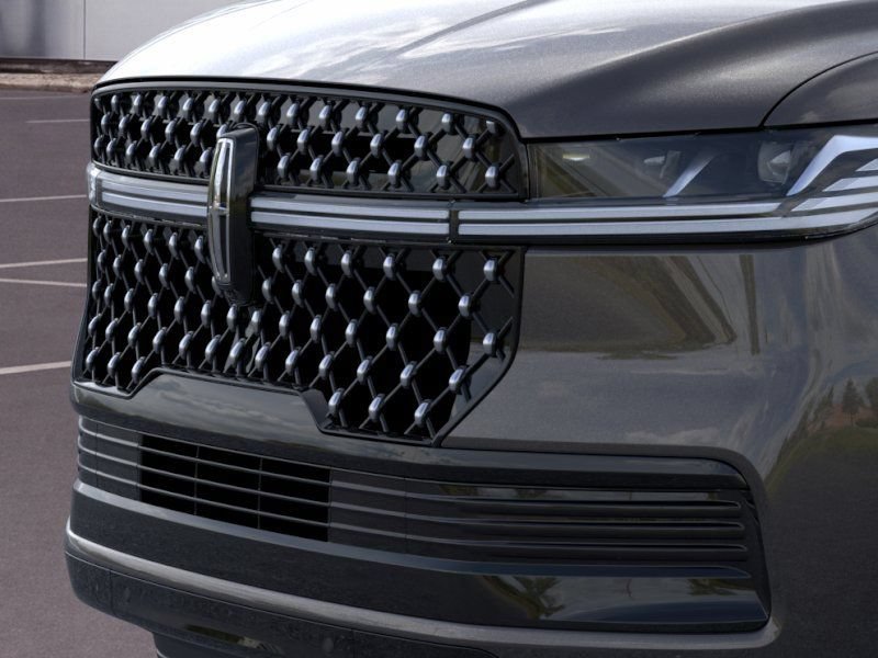 New 2026 Lincoln Navigator Black Label AWD/4WD image 17