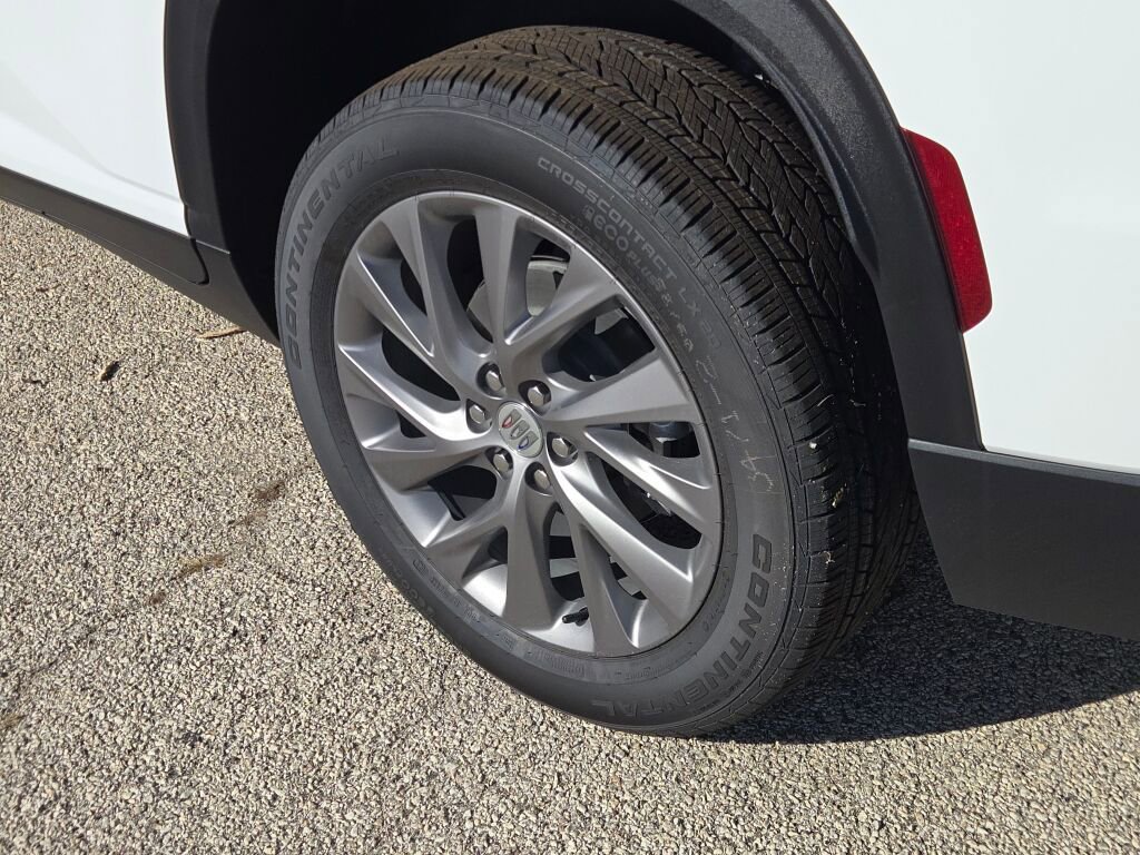 New 2026 Buick Enclave Preferred w/ Power Package image 18