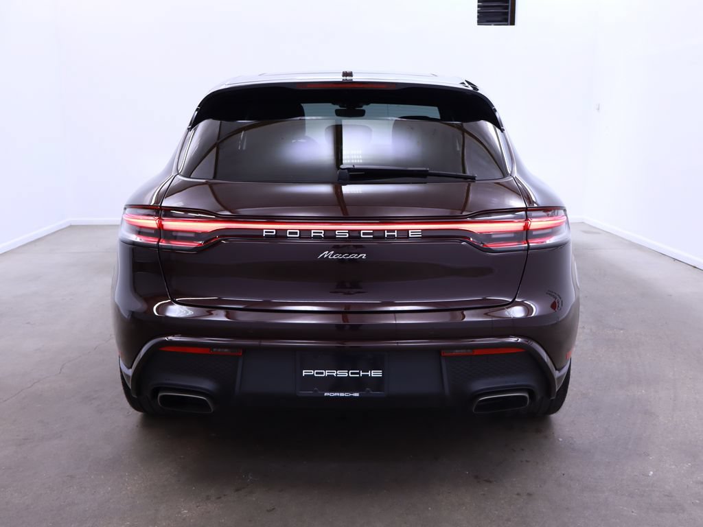 Used 2024 Porsche Macan AWD/4WD image 6