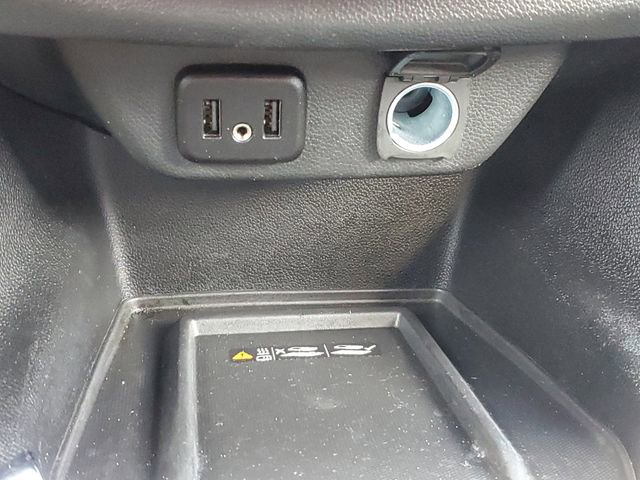 Used 2023 Chevrolet Traverse LT image 15