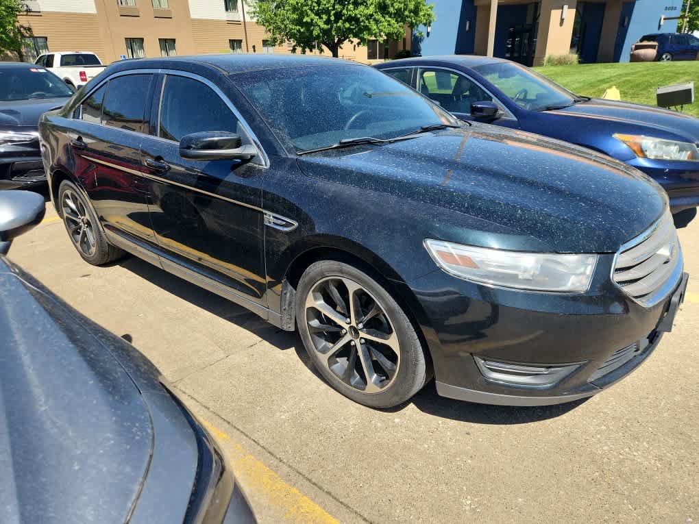 Used 2014 Ford Taurus SEL w/ Equipment Group 201A FWD image 4