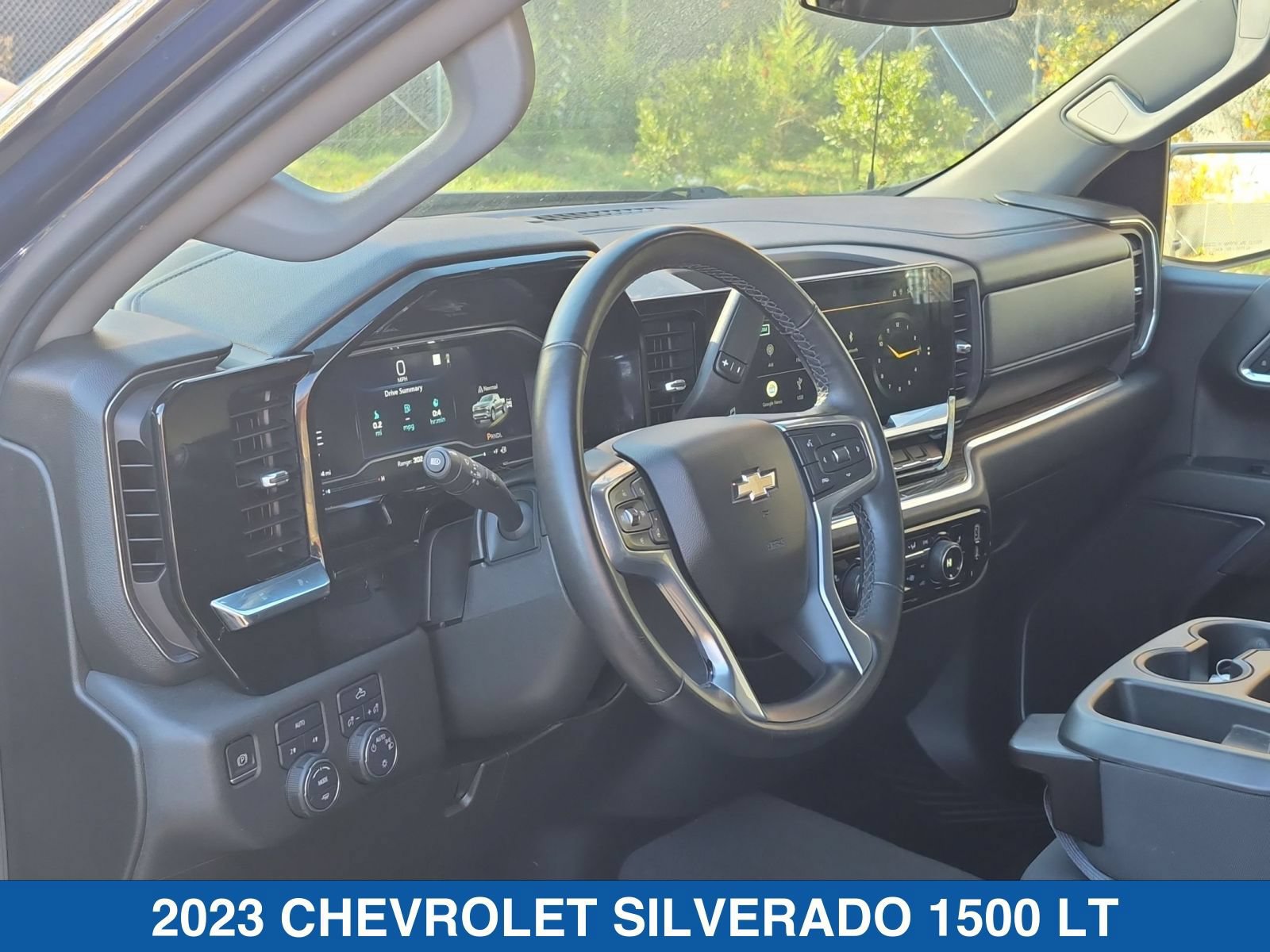 Used 2023 Chevrolet Silverado 1500 LT AWD/4WD image 15