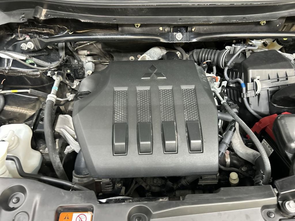 Used 2020 Mitsubishi Eclipse Cross ES AWD/4WD image 23