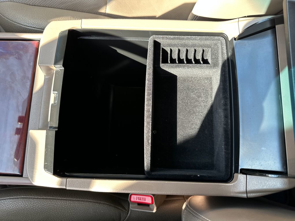 Used 2015 Lexus GX 460 w/ Premium Package image 26