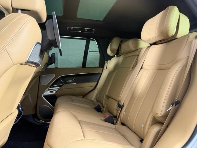 Certified 2025 Land Rover Range Rover Autobiography AWD/4WD image 25