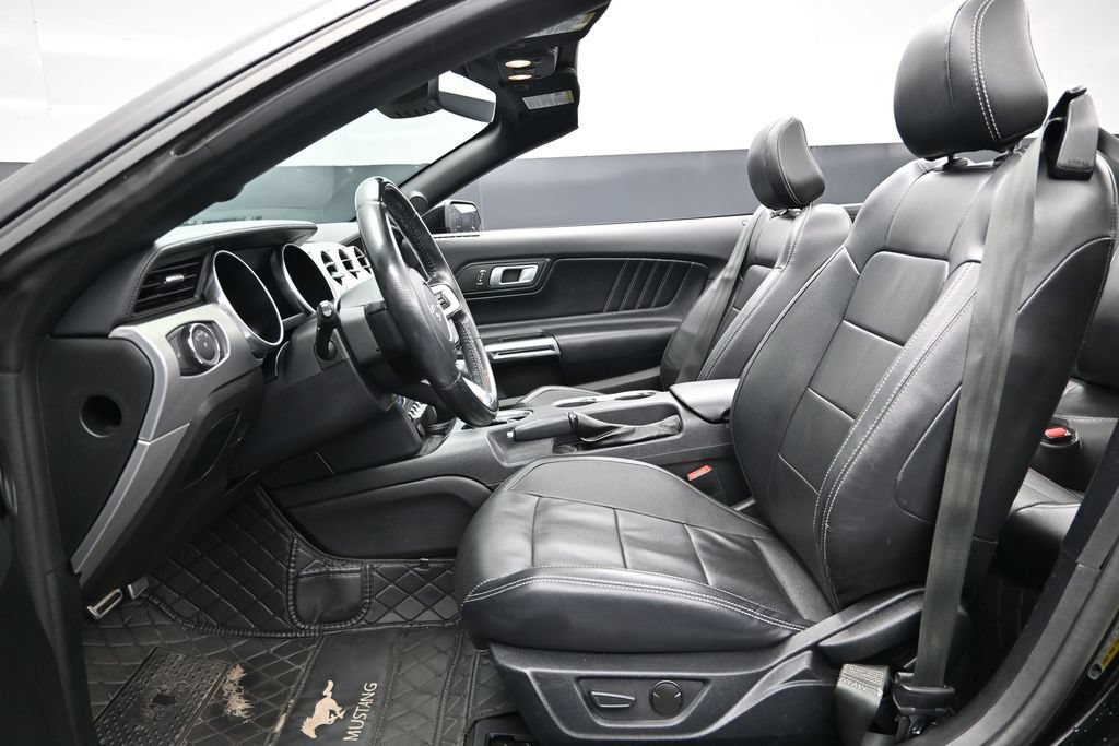 Used 2022 Ford Mustang Premium RWD image 22