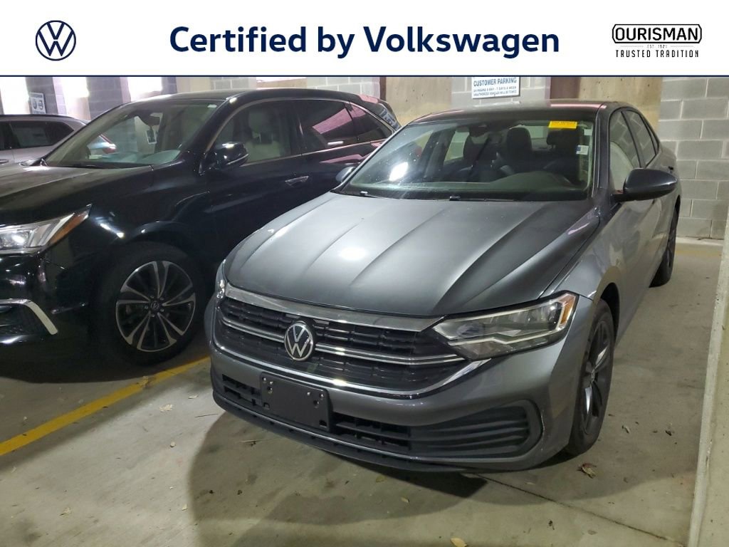 Certified 2023 Volkswagen Jetta SE w/ Panoramic Sunroof Package FWD image 1