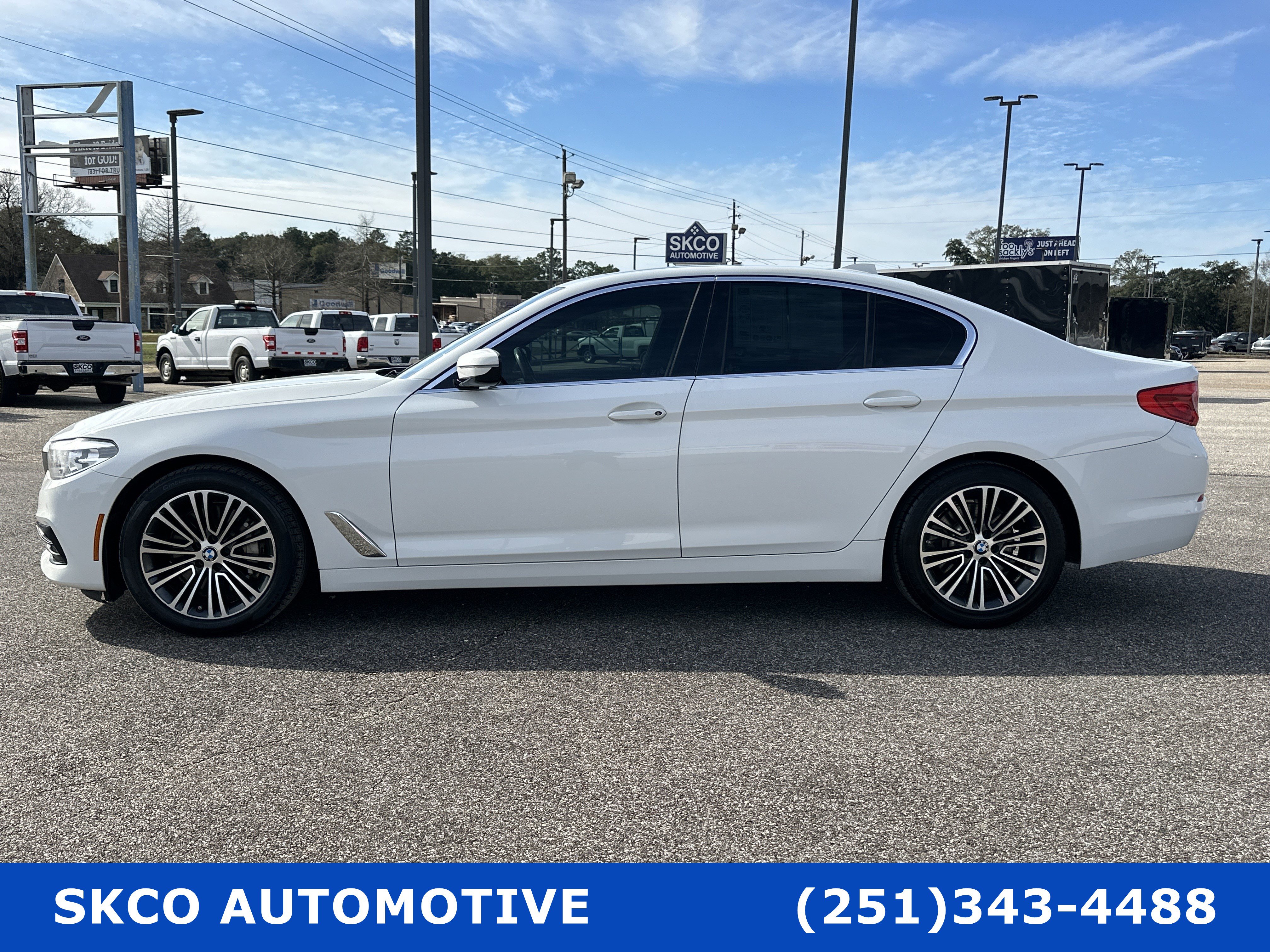 Used 2019 BMW 530i w/ Convenience Package RWD image 2