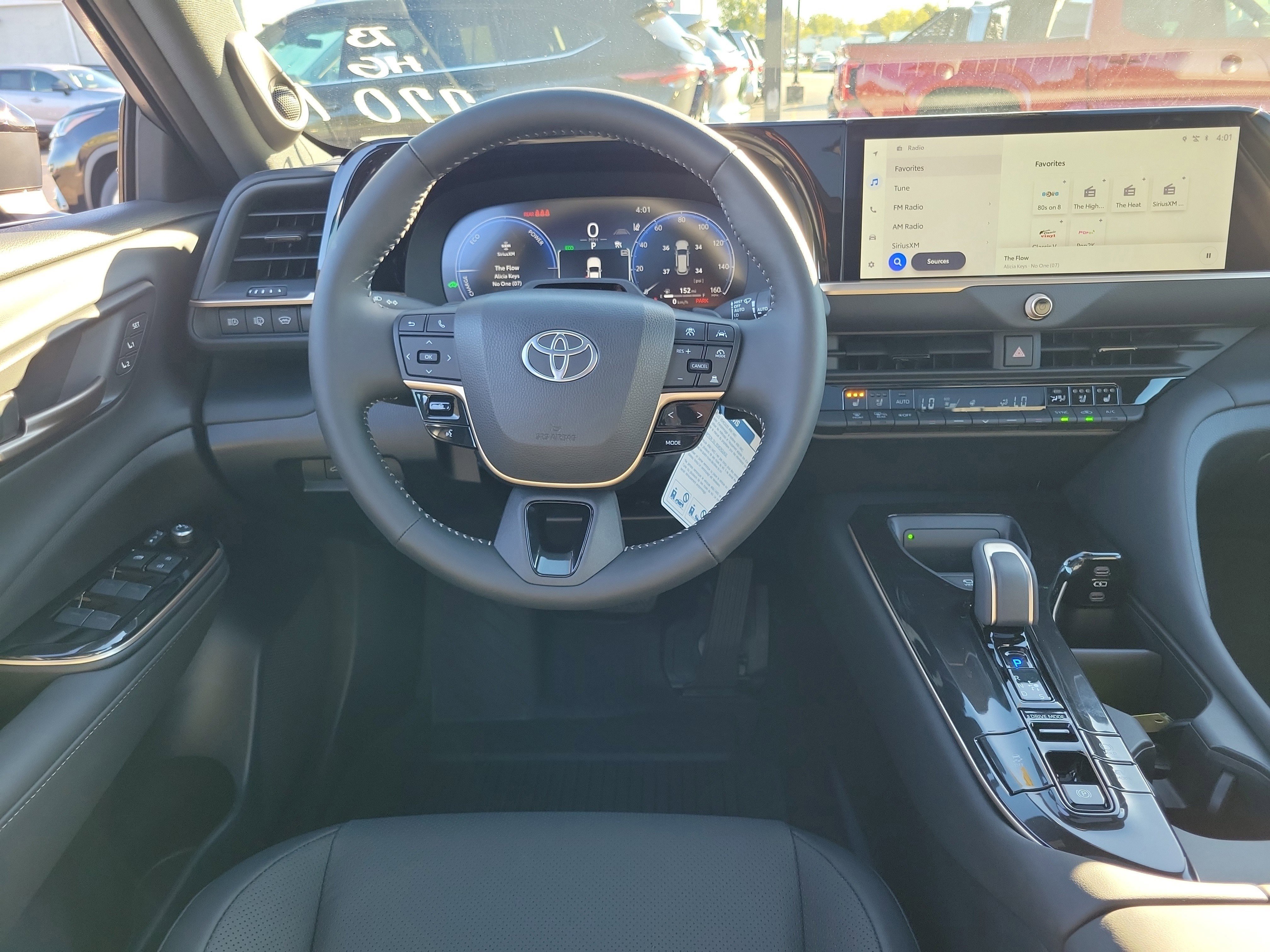 New 2025 Toyota Crown Signia w/ Advanced Technology Package image 10