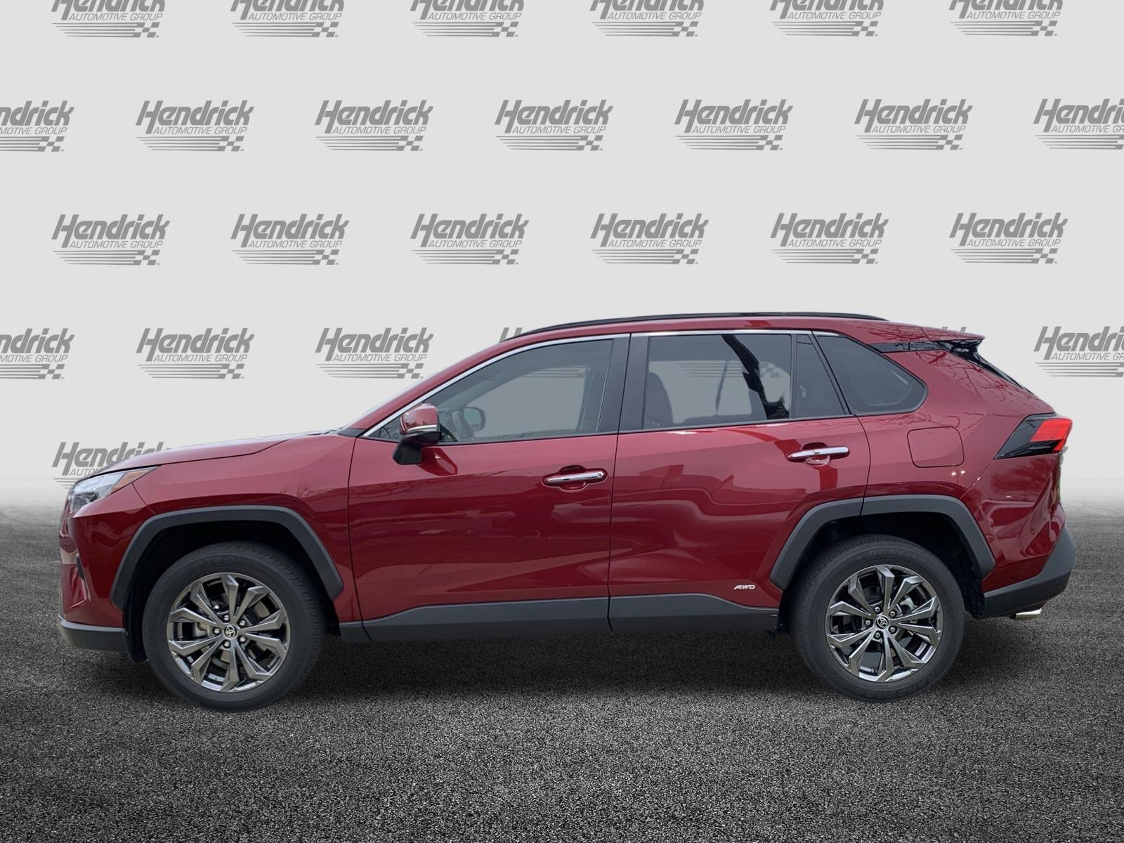Used 2023 Toyota RAV4 Limited image 7