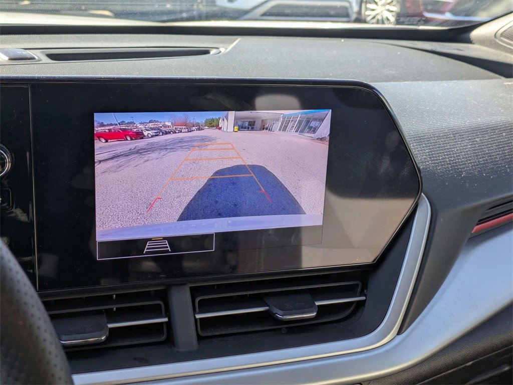 Used 2024 Chevrolet Trax RS image 24