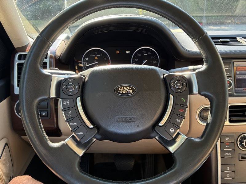 Used 2010 Land Rover Range Rover HSE AWD/4WD image 46