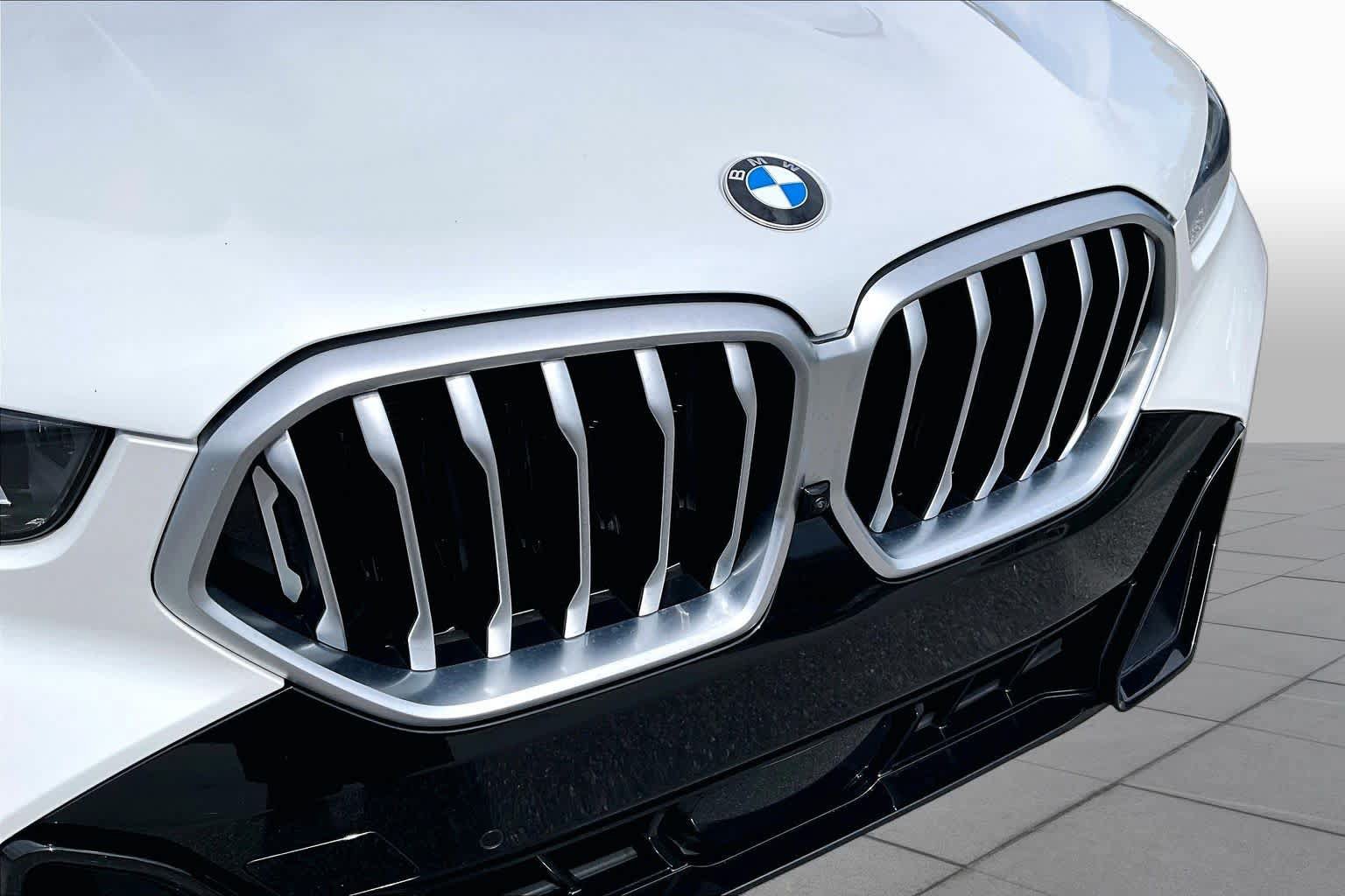 Used 2024 BMW X6 xDrive40i w/ Executive Package AWD/4WD image 30