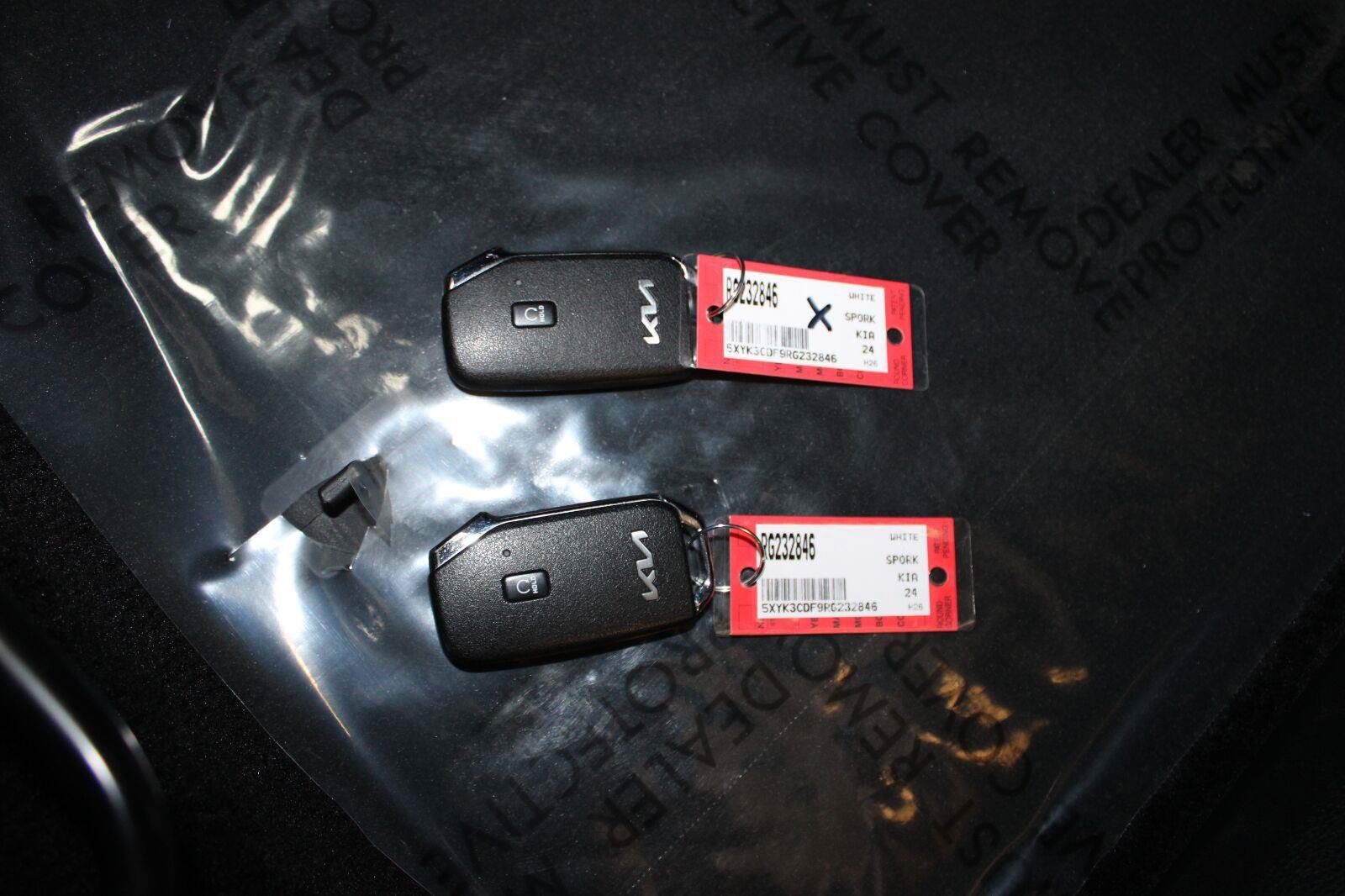 Used 2024 Kia Sportage EX AWD/4WD image 34