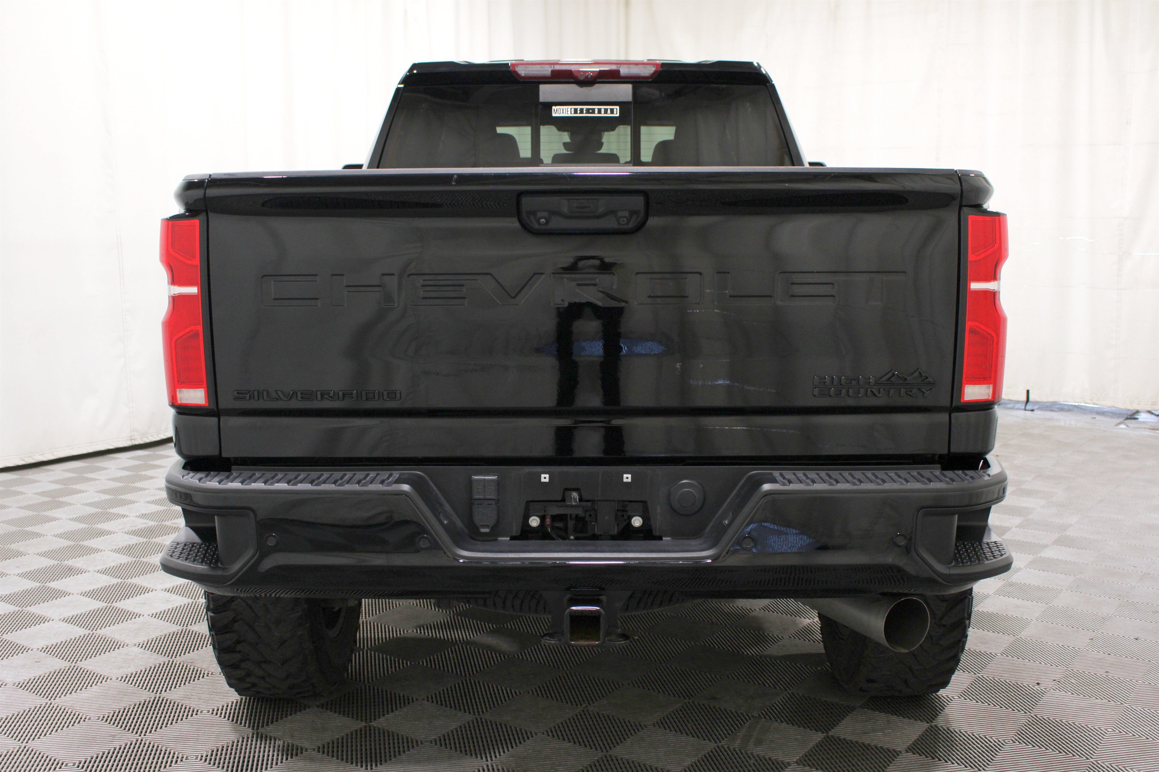 Used 2024 Chevrolet Silverado 2500 High Country w/ High Country Premium Package AWD/4WD image 30