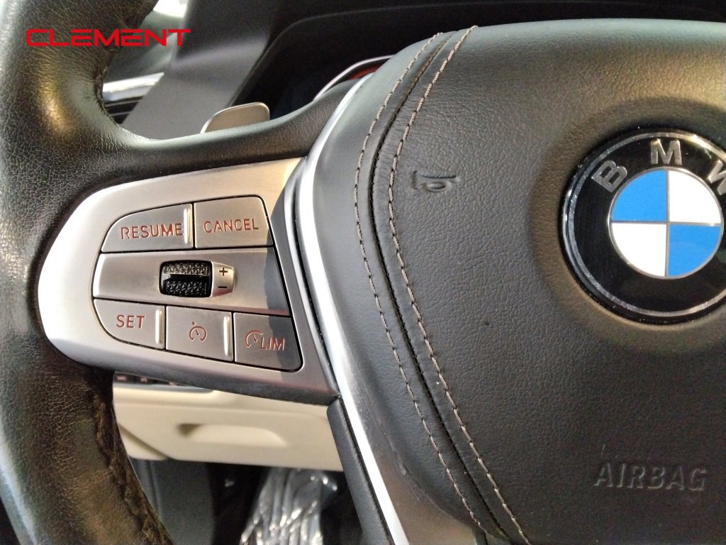 Used 2021 BMW X7 xDrive40i w/ Premium Package image 11