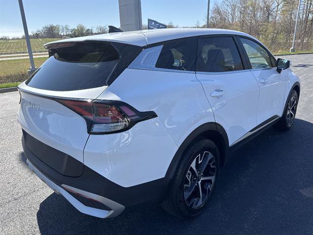 Certified 2024 Kia Sportage EX image 6