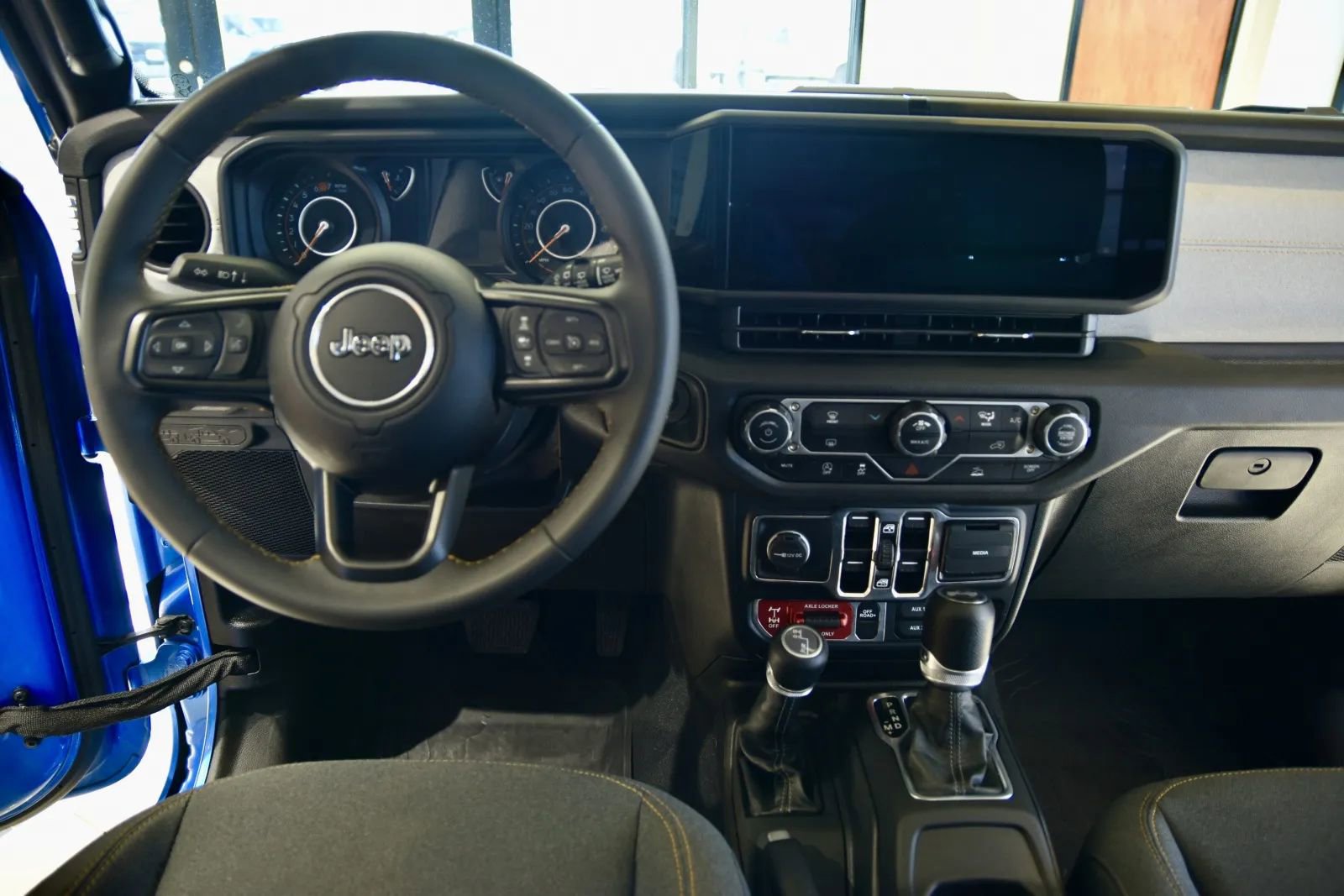 Used 2024 Jeep Wrangler Willys image 13