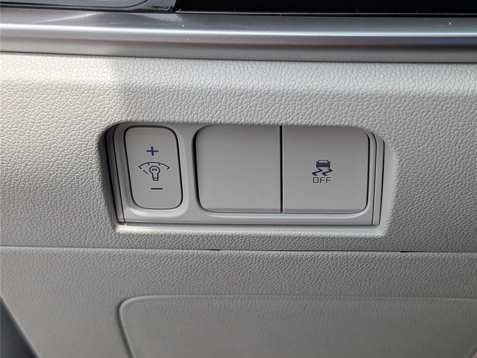 Used 2024 Kia Sorento S FWD image 21