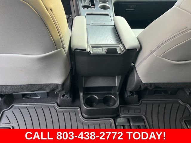 Used 2025 Toyota Sienna XLE image 15