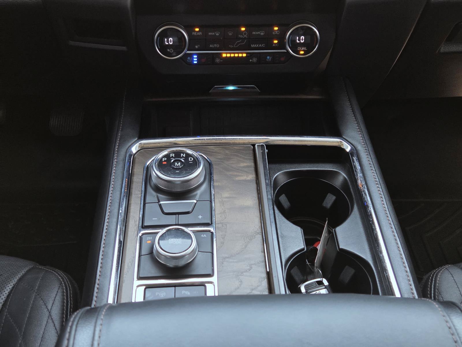 Used 2020 Ford Expedition Platinum AWD/4WD image 15
