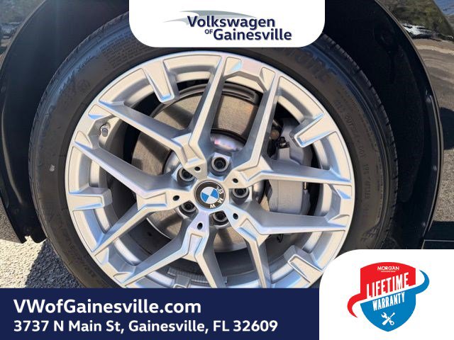 Used 2025 BMW 330i Sedan w/ Convenience Package image 31