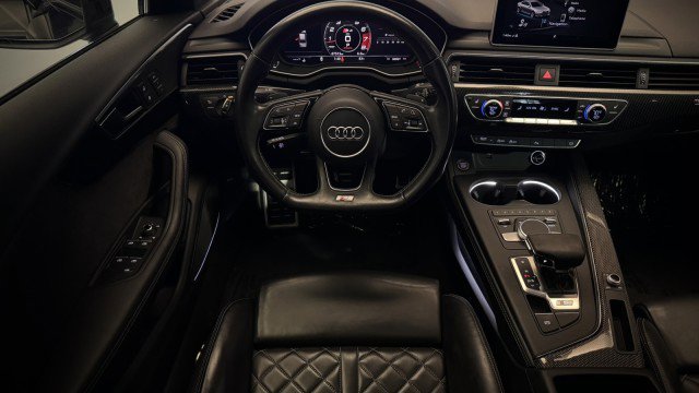 Used 2019 Audi S4 Premium Plus w/ Premium Plus Package image 5