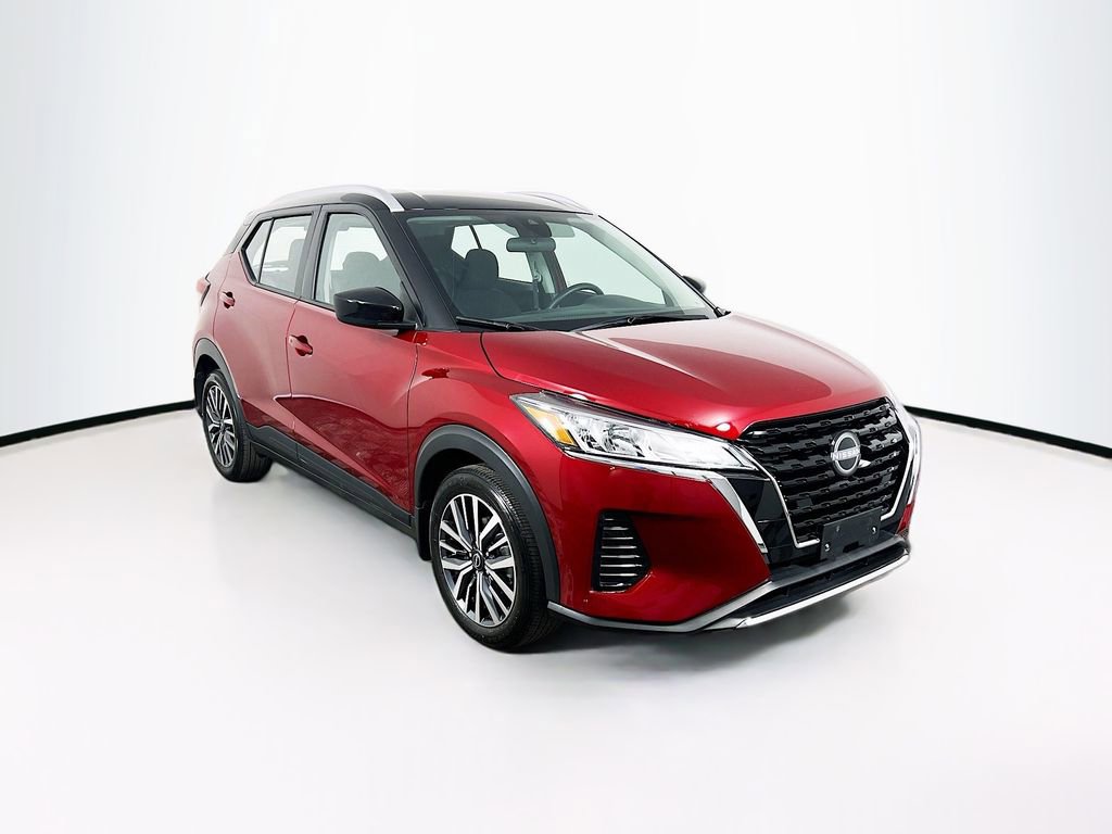 Used 2024 Nissan Kicks SV image 1